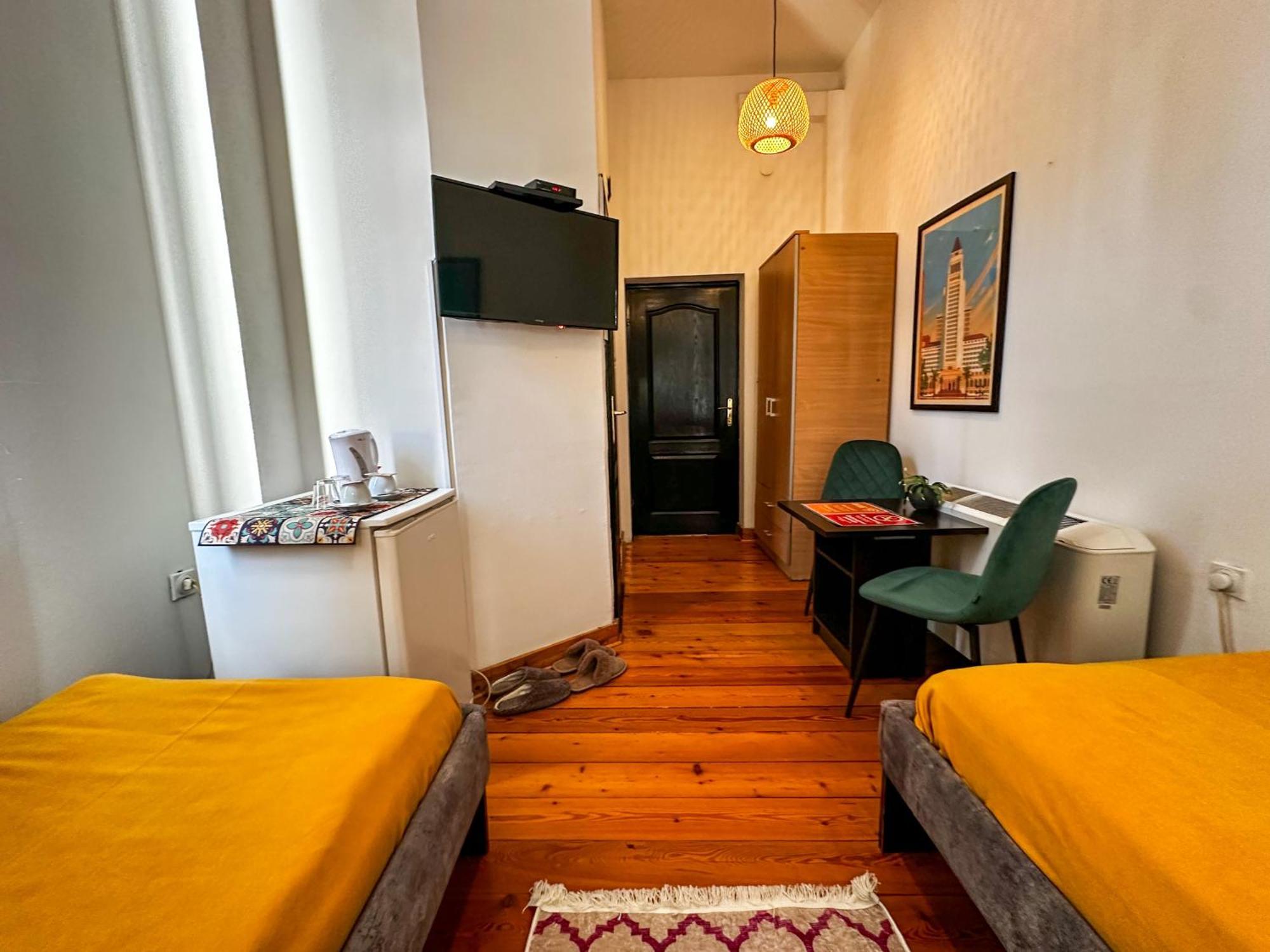 The Only One Apartments Ниш Экстерьер фото